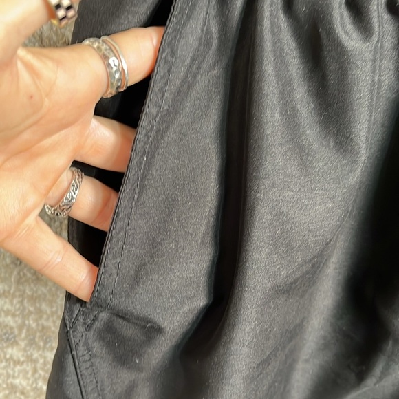 Nike Swim Shorts Black Mesh Lined Pool Summer Vacation Classic Sporty Y2K - Picture 9 of 9